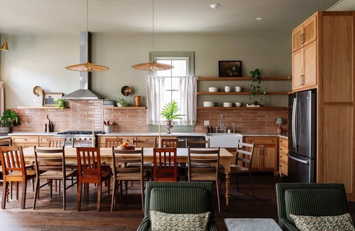 Lower Garden District Hotel | Luxury French Quarter Unit With Heated Pool