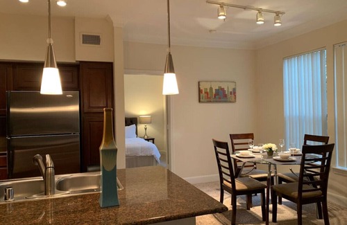 Nassau Bay Apartment | Luxury Fully Furnished Apartment by the Lake