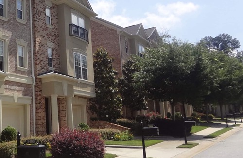 Atlanta House | Luxury gated Cascade Home!