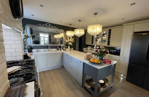 Bromsash House | Luxury Georgian Country House with Hot Tub