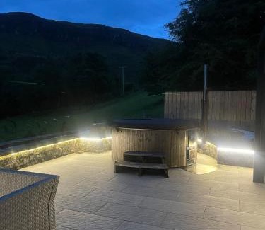 Moffat Apartment | Luxury getaway in the Glens