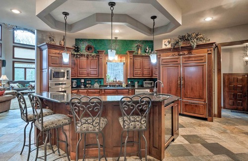 Krakow House | Luxury Gillet Villa w/ Private Lake & Hot Tub