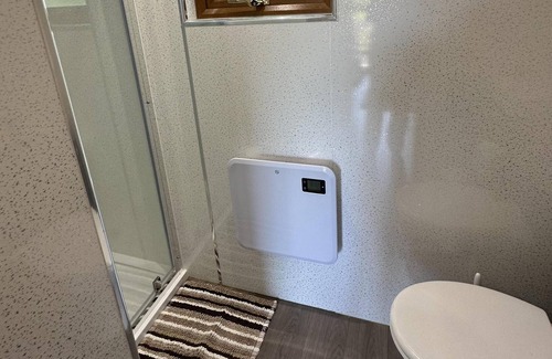 Mablethorpe Apartment | Luxury Glamping Pod with Hot Tub, fee applies