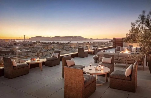 Cow Hollow Condo | Luxury Golden Gate Views from Cow Hollow!