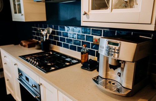 St Davids House | Luxury Golden House with parking