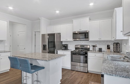 Cliftondale House | Luxury Golden Rental
