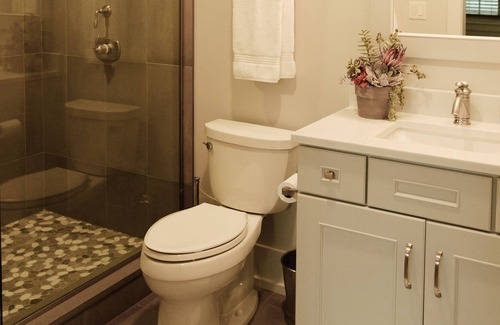 Alden Resort | Luxury Golf Retreat NW Chicago -PRIVATE & ALL-INCLUSIVE STAY