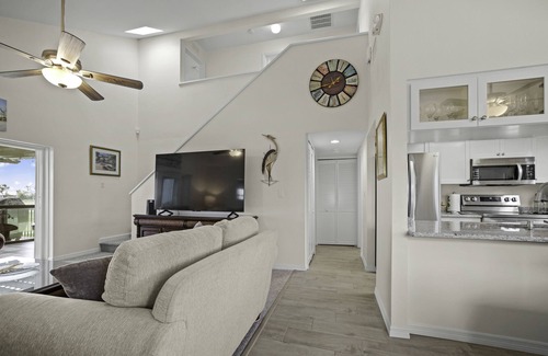 The Dunes House | Luxury Golf View Townhouse in The Dunes – Renovated Island Gem