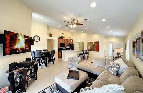 Haines City Villa | Luxury Golf Villa with Private Pool & Stunning Sunny Southern exposure all day!