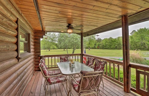 Higden House | Luxury Greers Ferry Cabin with Large Deck and Fire Pit