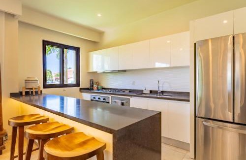Puerto Aventuras Apartment | Luxury Ground Floor MarinaView-Pool-Gym-Paddleboard