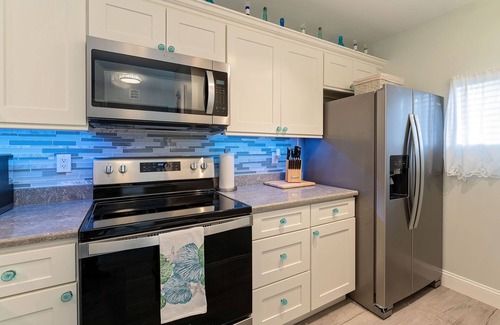 Panama City Beach Villa | Luxury Ground Floor. Low Snowbird rates! Free Pickleball, Fitness, & Golf