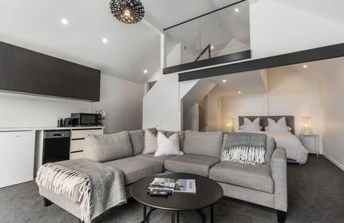 Mangawhai Villa | Luxury Group Getaway: Stunning Villas for 20+