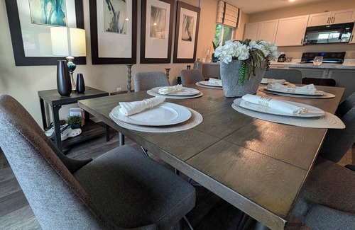 Clermont House | Luxury Groveland Villa with Pool, Grill & Office
