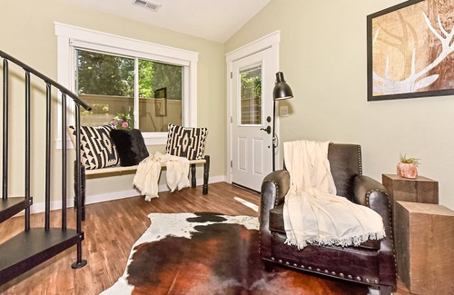 Old North End Apartment | π Luxury Guesthouse in Historic Old North End Permit # A-STRP-23-0957