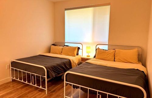 Lyon Street Apartment | Luxury Haven 10 Min From Disneyland With Pool & GYM