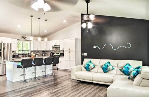 Keaau House | Luxury Hawaii Getaway: Close to Beach & Ocean