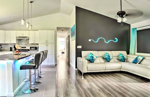 Keaau House | Luxury Hawaii Getaway: Close to the Beach & Ocean!