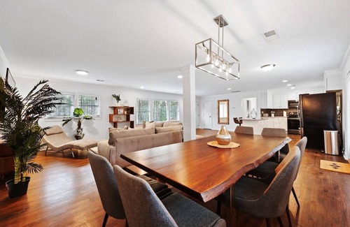East Point Villa | Luxury Hidden Oasis 4BR Pool 2 Acres ATL