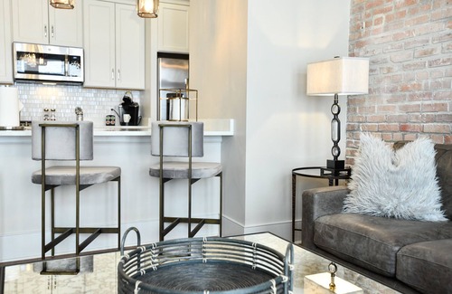 Central Business District Hotel | Luxury Hideaway: The Comforts of Home in New Orleans’ CBD