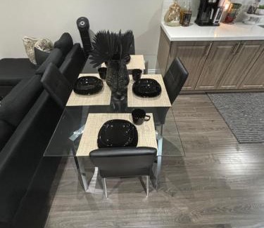 Brampton Apartment | LUXURY HIGH-END PRIVATE SIDE ENTRANCE 2 BEDROOM APARTMENT, 2 BATHROOMS, 2 PARKING, FULL KITCHEN, 3 FIREPLACES, 2 SONY 4K SMART TV'S NETFLIX, PREMIUM CABLE, FREE WI-FI, 3 SMARTLOCKS,1 KING & 1 QUEEN SIZE BEDS, YYZ, 401,Erin Mills Parkway Mississauga Road!!