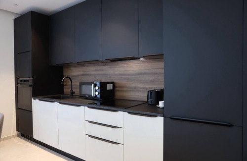 Paceville Apartment | Luxury High Floor Suite Mercury Towers