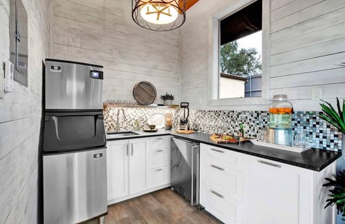 New Braunfels Villa | Luxury Hill Country Villa w/Pool-Hot-tub-Views