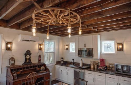 Cleveland Park House | Luxury Historic Carriage House