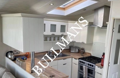 Clacton-on-Sea House | Luxury holiday caravan Highfields Grange, Clacton-on-sea
