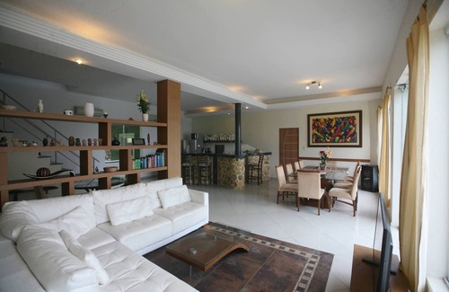 Paraty House | Luxury holiday house Paraty mountains and beach
