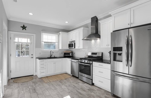 Manasquan House | Luxury Home 1 Block from North End Beach!