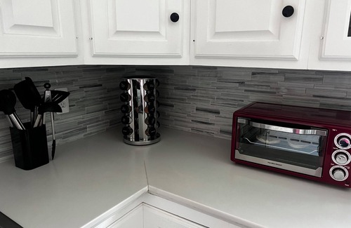 Hillside House | Luxury Home; 10mins to EWR; 30 to NYC, 20min American Dream Mall & 20min Metlife