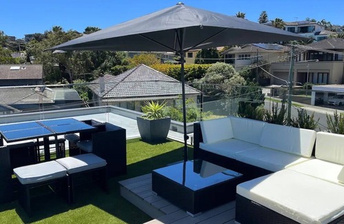 Rose Bay House | Luxury Home-Heated Pool-5 Bedrooms-4 Bathrooms