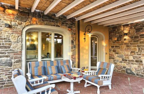 Palaia House | Luxury Home in Tuscany near Pisa and Florence - Two Bedrooms 41 PL
