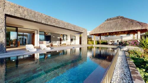 Roches Noires Villa | Luxury home