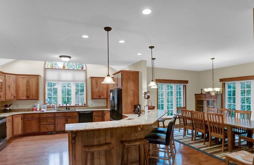 Calvin Cabin | Luxury Home Near Marina at Raystown Lake with Arcade, Fire Pit, Pool Table!