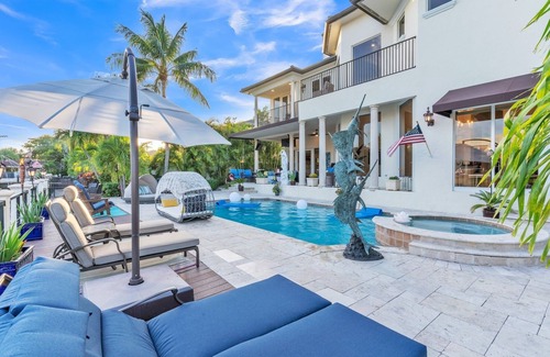 East Fort Lauderdale Villa | Luxury Home Villa D' Amore Southern Florida Paradise sleeps 10 by RedAwning