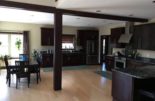 Bernard House | Luxury Home w/INDOOR POOL 20mins BarHarbor boardersAcadia National Par