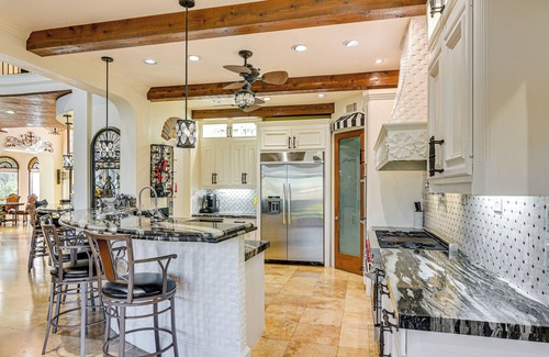 Richmond House | Luxury Home w/Patio & Lake View in Richmond!