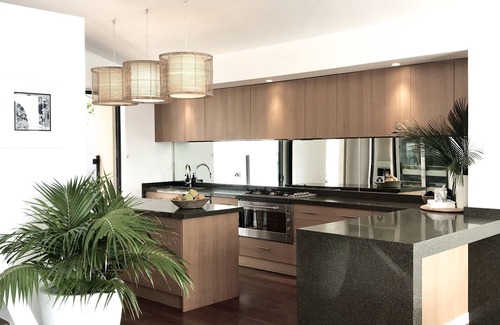 Daleys Point House | LUXURY HOME WITH AMAZING VIEWS & LIFT