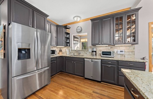 Sunset Cove House | Luxury Home with Amazing Lake and Mountain views, game room, hot tub!