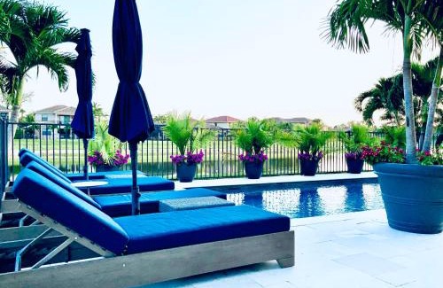 Naples House | Luxury Home with Pool & Spa