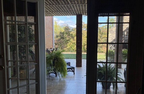 Pinnacle House | Luxury home within eyeshot of the infamous Pilot Mtn.