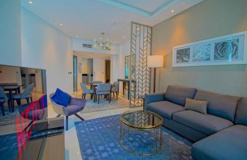 Downtown Dubai Apartment | Luxury Hotel Apartment With A Canal View