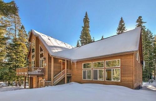 North Upper Truckee House | Luxury house in South Lake tahoe, indoor pool, hot tub