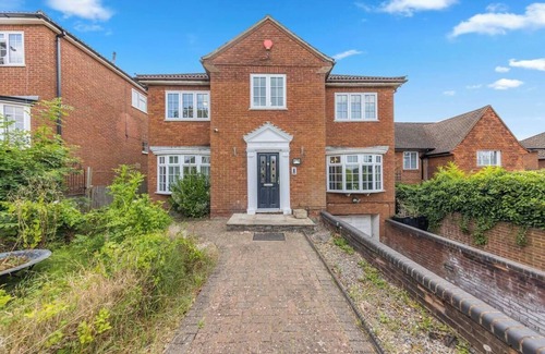 Borehamwood Apartment | Luxury House in Hertfordshire
