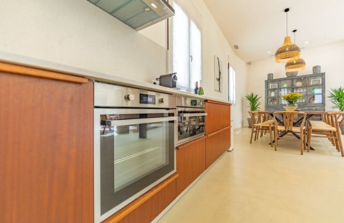 Tarifa House | Luxury house in the old town with pool and close to the beach