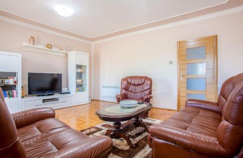 Karuc Villa | Luxury House Petrovic - Vranjina Skadar Lake