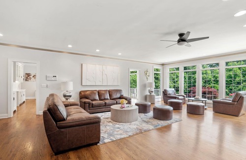 Middlebury House | Luxury House with Indoor Pool, Koi Pond and Outdoor Oasis