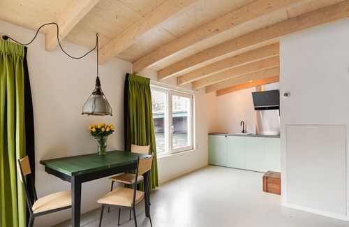 Haarlemmerbuurt Other | Luxury Houseboat-apartment in the Historic Center